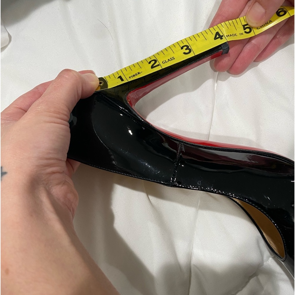 LOUBOUTIN "SIMPLE PUMP -Blk Patent Leather, EU 39.5/US 9.5;  Excellent Condition - Picture 8 of 8